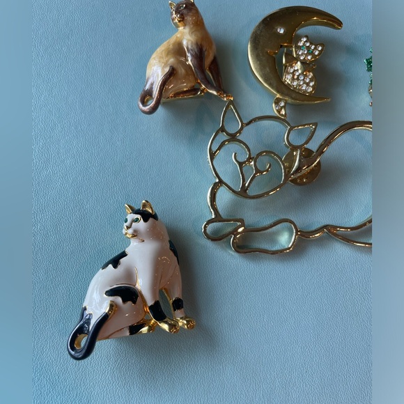 Vintage 6 Cat Brooches - Picture 7 of 9